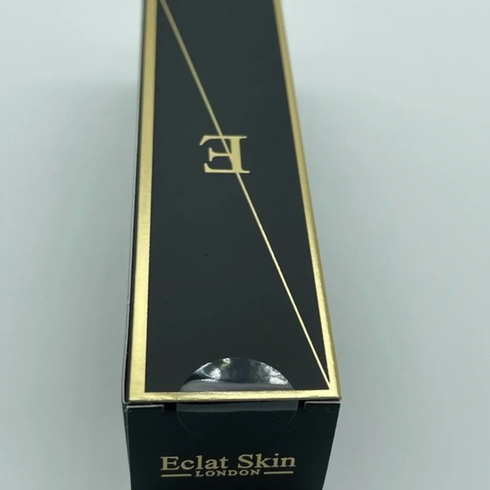 ECLAT SKIN LONDON
Purifying Black Peel-Off Mask - Picture 6 of 7